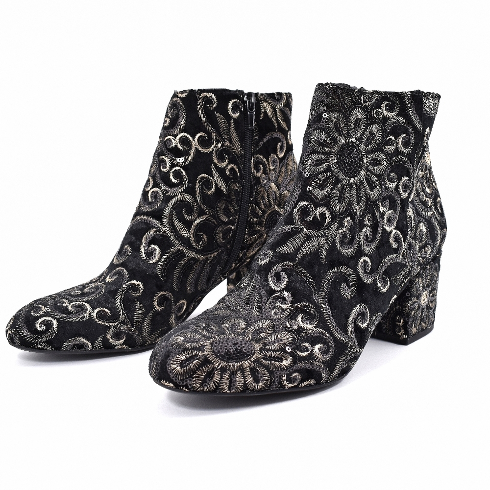 👢ALDO Booties👢